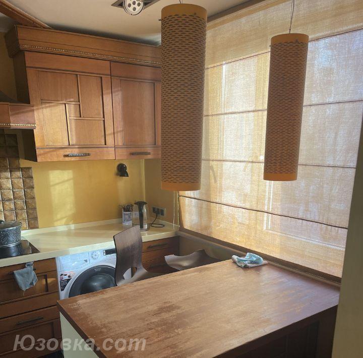 3-комн. квартира, 70м², с мебелью, 4/10 эт.