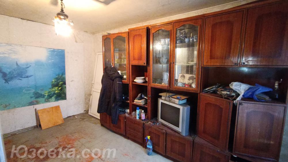 3-комн. квартира, 55 м², вторичка, 2/4 эт., ДОНЕЦК
