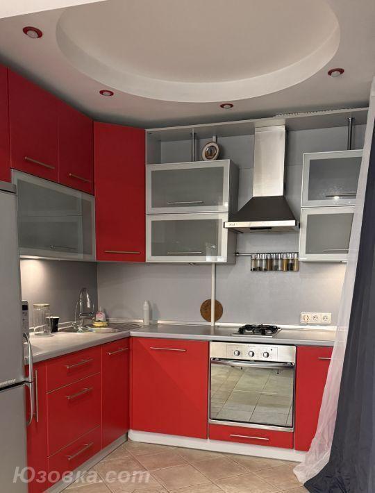 2-комн. квартира, 52м², с мебелью, 3/9 эт., ДОНЕЦК