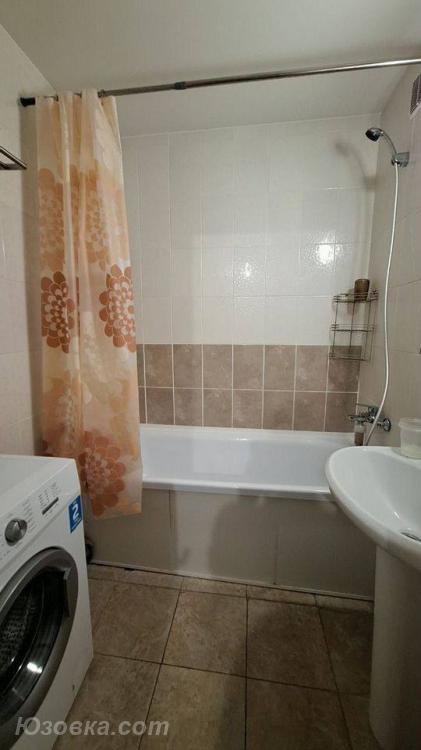 2-комн. квартира, 50м², с мебелью, 2/5 эт., ДОНЕЦК