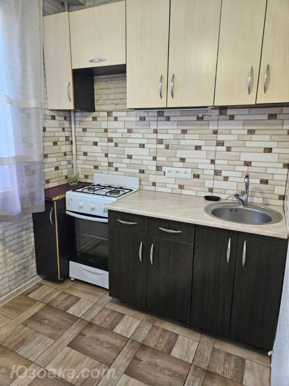 1-комн. квартира, 45м², с мебелью, 2/9 эт., ДОНЕЦК