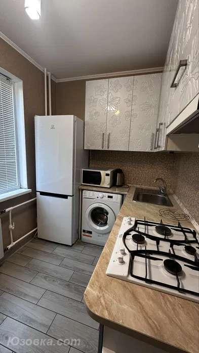 2-комн. квартира, 46м², с мебелью, 2/5 эт.