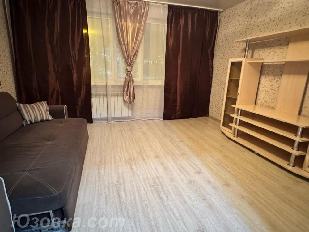 2-комн. квартира, 52м², с мебелью, 5/5 эт., ДОНЕЦК
