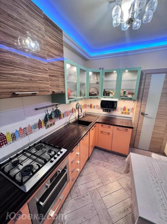 1-комн. квартира, 46м², с мебелью, 3/5 эт., ДОНЕЦК