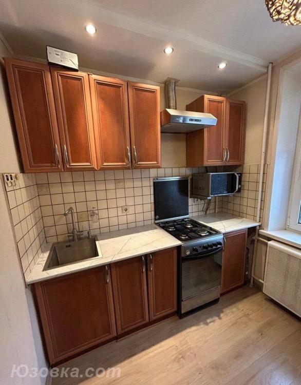 2-комн. квартира, 52м², с мебелью, 2/5 эт., ДОНЕЦК