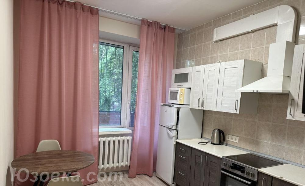 1-комн. квартира, 42м², с мебелью, 1/10 эт., ДОНЕЦК