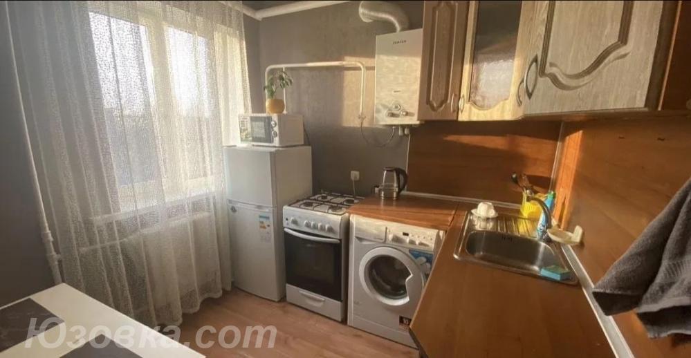 1-комн. квартира, 32м², с мебелью, 4/9 эт., ДОНЕЦК