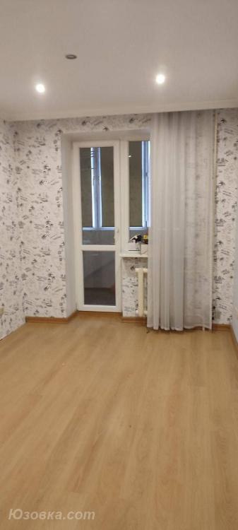 4-комн. квартира, 75 м², вторичка, 1/1 эт.