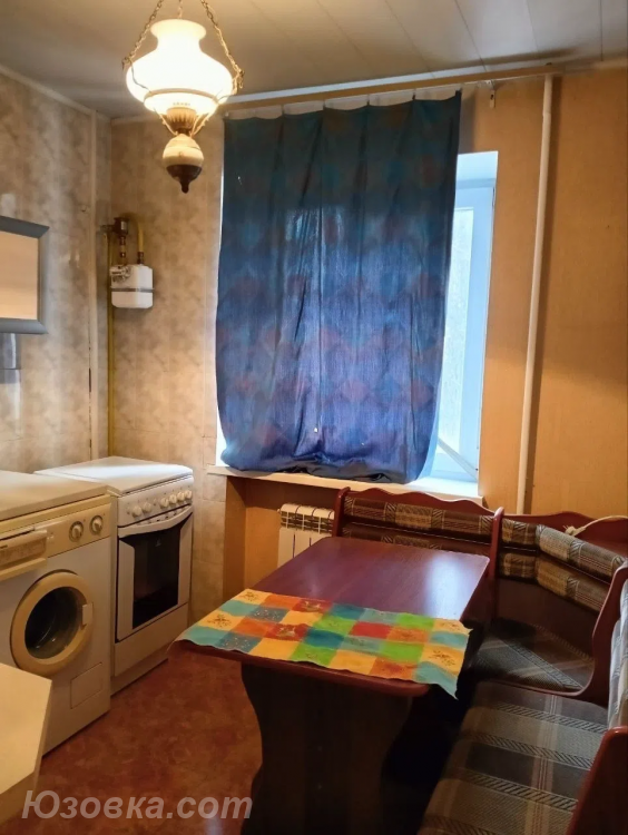 2-комн. квартира, 45 м², вторичка, 4/5 эт., ДОНЕЦК