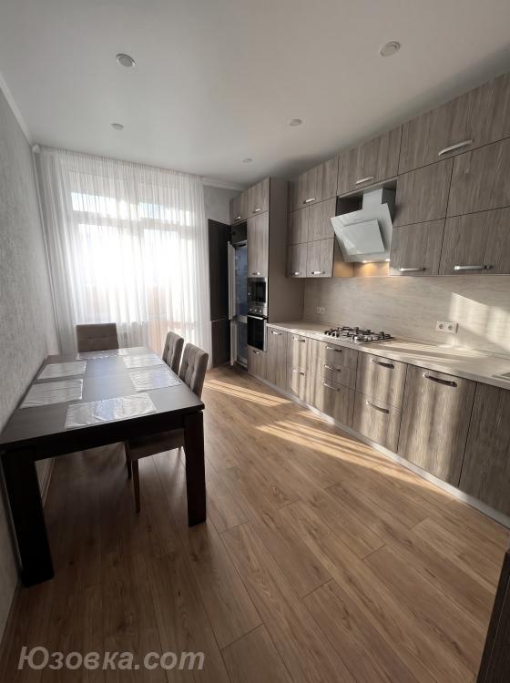 2-комн. квартира, 62м², с мебелью, 2/2 эт.