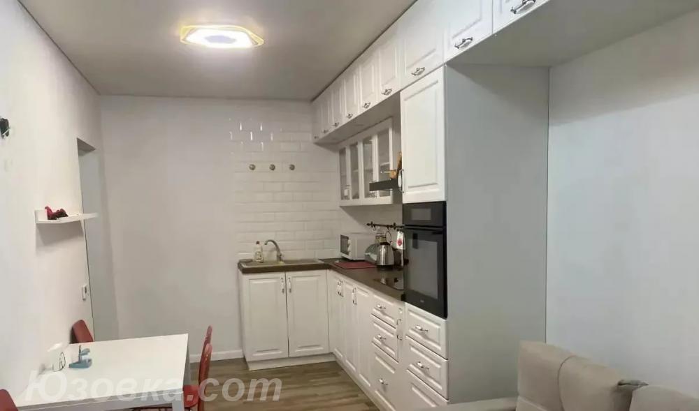 2-комн. квартира, 55м², с мебелью, 3/9 эт., ДОНЕЦК