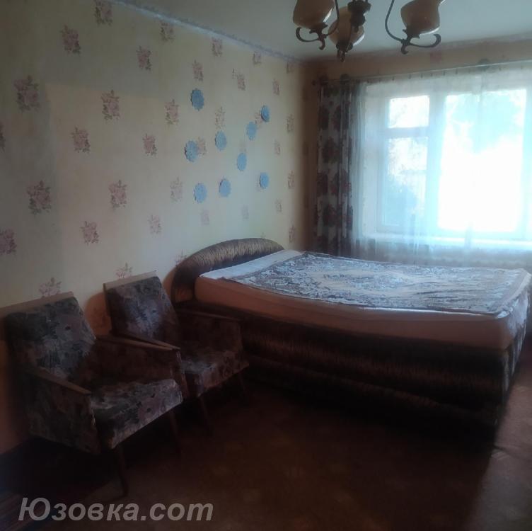 2-комн. квартира, 46 м², вторичка, 1/5 эт., ЛУГАНСК