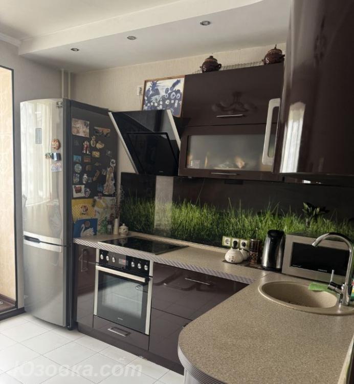 2-комн. квартира, 56м², с мебелью, 10/16 эт., ДОНЕЦК