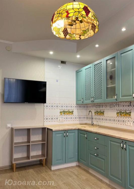 1-комн. квартира, 42м², с мебелью, 2/5 эт., ДОНЕЦК