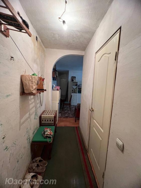 3-комн. квартира, 56м², с мебелью, 3/5 эт., ДОНЕЦК