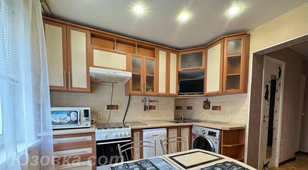 1-комн. квартира, 36м², с мебелью, 3/9 эт., ДОНЕЦК