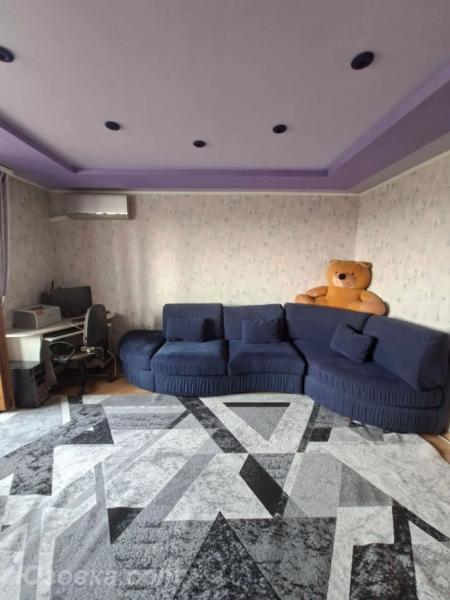 4-комн. квартира, 74 м², вторичка, 8/9 эт., ДОНЕЦК