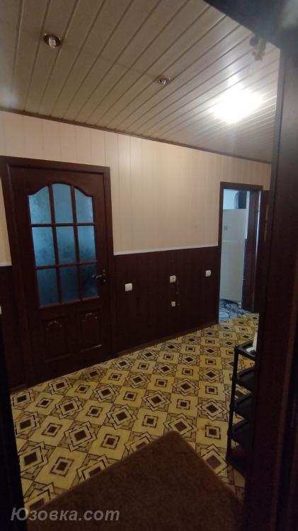 4-комн. квартира, 75м², с мебелью, 4/9 эт., ДОНЕЦК