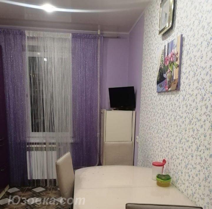 3-комн. квартира, 60м², с мебелью, 3/9 эт., ДОНЕЦК
