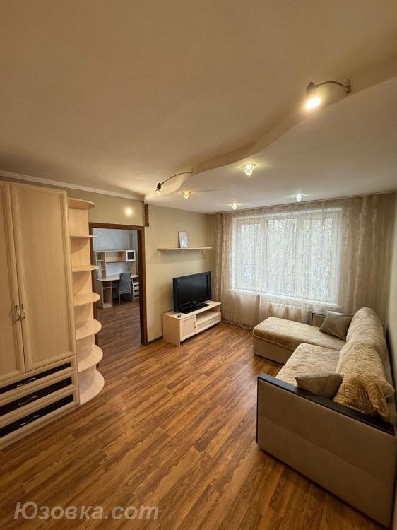 3-комн. квартира, 62м², с мебелью, 5/9 эт., ДОНЕЦК