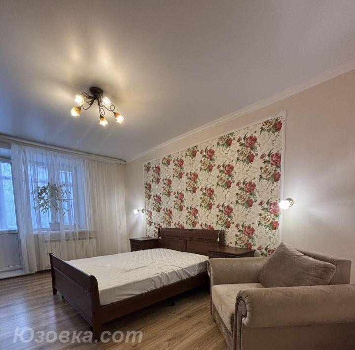 2-комн. квартира, 66м², с мебелью, 1/5 эт., ДОНЕЦК
