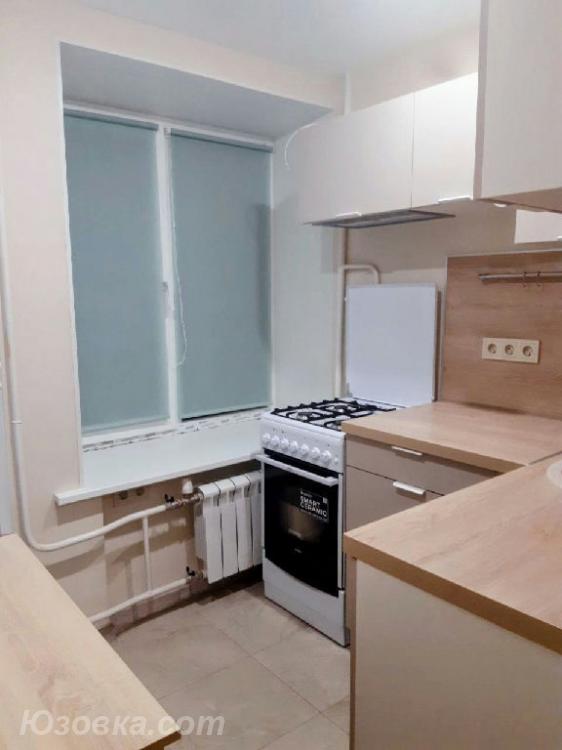 2-комн. квартира, 43м², с мебелью, 2/5 эт., ДОНЕЦК