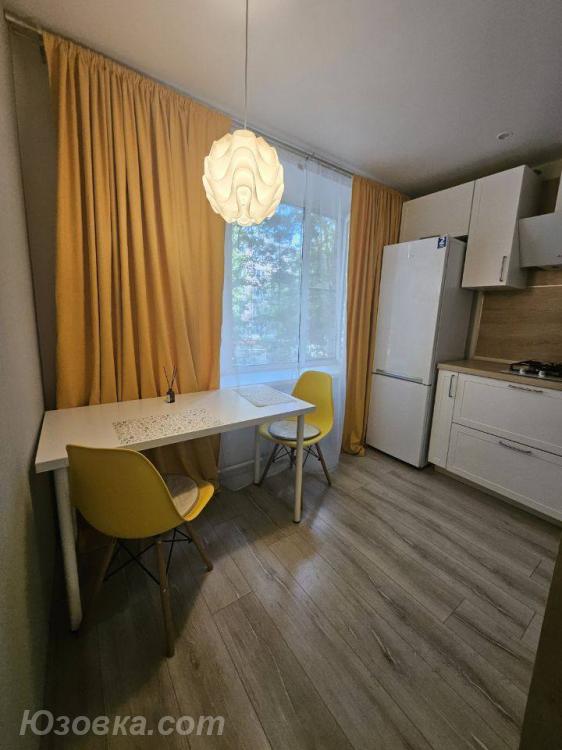 2-комн. квартира, 45м², с мебелью, 3/9 эт., ДОНЕЦК