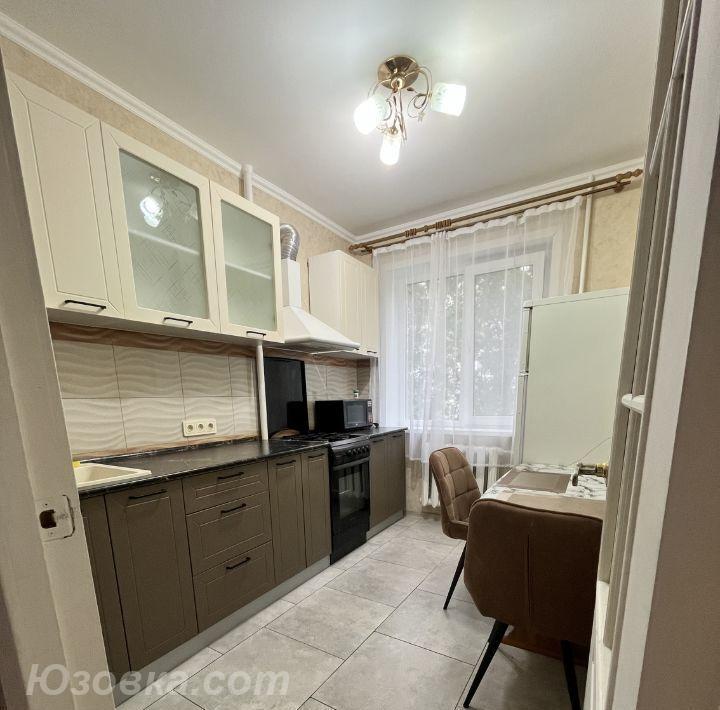 2-комн. квартира, 48м², с мебелью, 4/9 эт., ДОНЕЦК