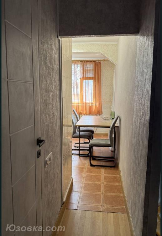 1-комн. квартира, 36м², с мебелью, 3/9 эт., ДОНЕЦК