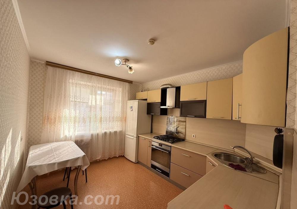 2-комн. квартира, 46м², с мебелью, 4/9 эт., ДОНЕЦК