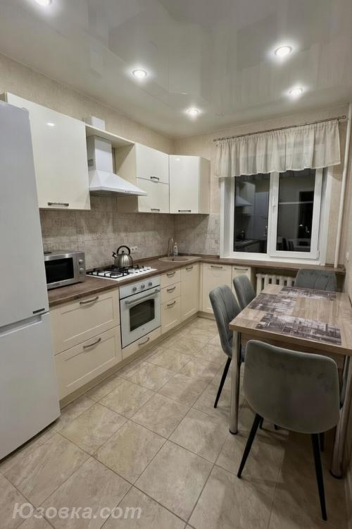 2-комн. квартира, 44м², с мебелью, 4/9 эт., ДОНЕЦК