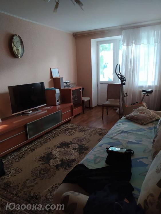 3-комн. квартира, 60 м², вторичка, 3/5 эт., ДОНЕЦК