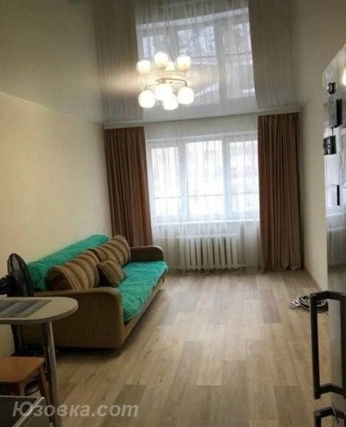 студия квартира, 54м², с мебелью, 4/5 эт., ДОНЕЦК