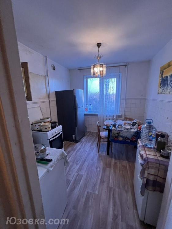 3-комн. квартира, 60 м², вторичка, 6/9 эт., ДОНЕЦК