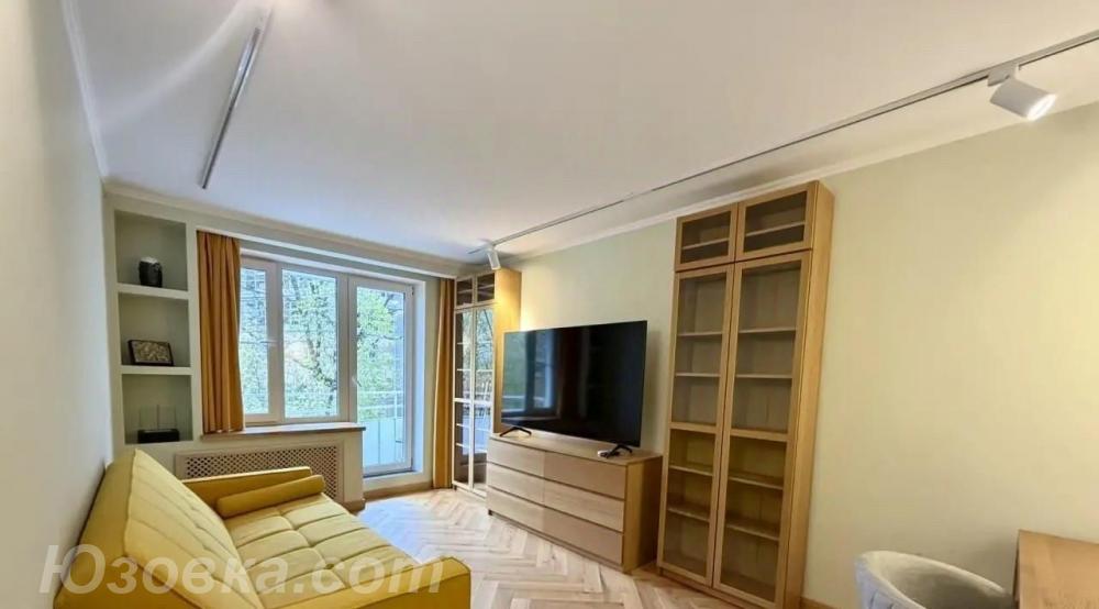 2-комн. квартира, 47м², с мебелью, 2/4 эт., ДОНЕЦК