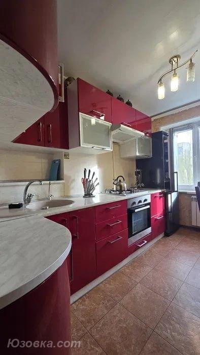 2-комн. квартира, 54м², с мебелью, 6/9 эт., ДОНЕЦК