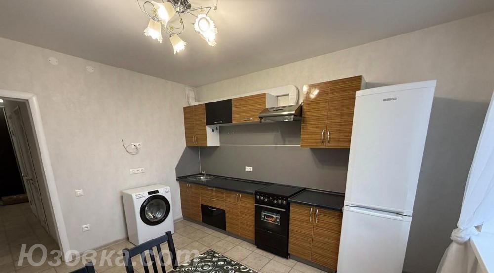 2-комн. квартира, 46м², с мебелью, 4/9 эт., ДОНЕЦК