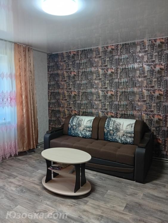 2-комн. квартира, 45 м², вторичка, 1/2 эт., ДОНЕЦК