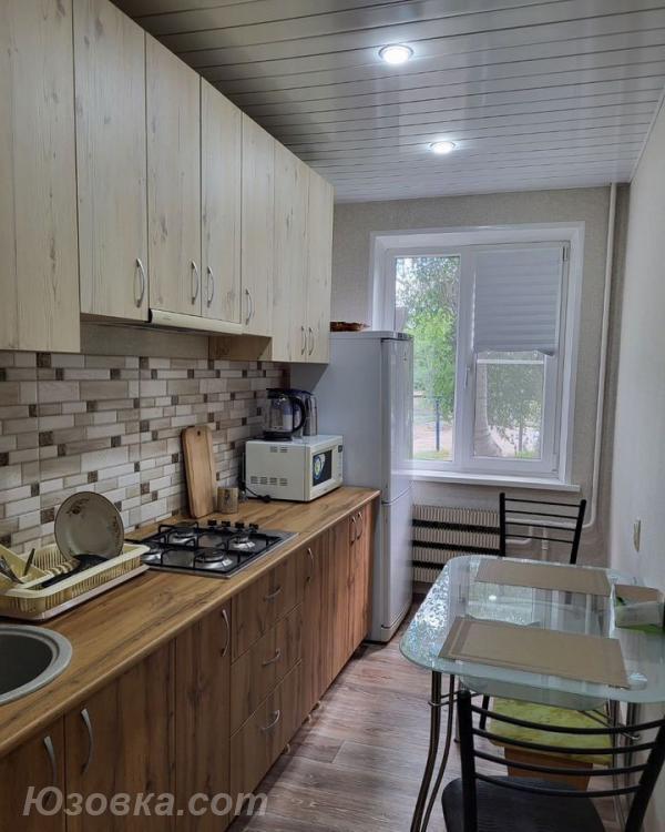 2-комн. квартира, 50м², с мебелью, 4/5 эт., ДОНЕЦК