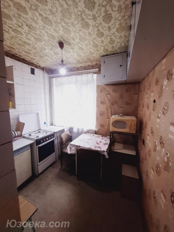 3-комн. квартира, 53 м², вторичка, 2/5 эт., ЛУГАНСК