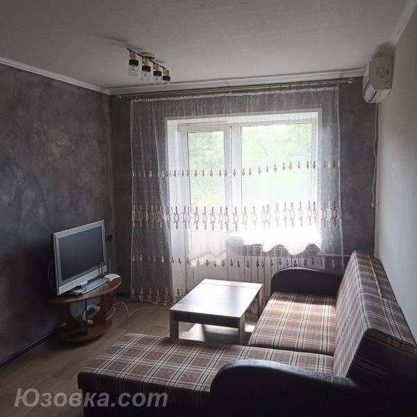 2-комн. квартира, 46 м², вторичка, 4/4 эт.