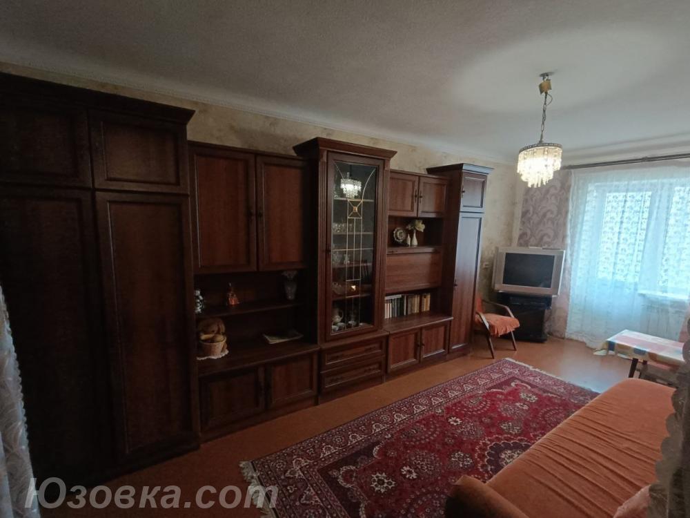 2-комн. квартира, 46 м², вторичка, 4/5 эт.