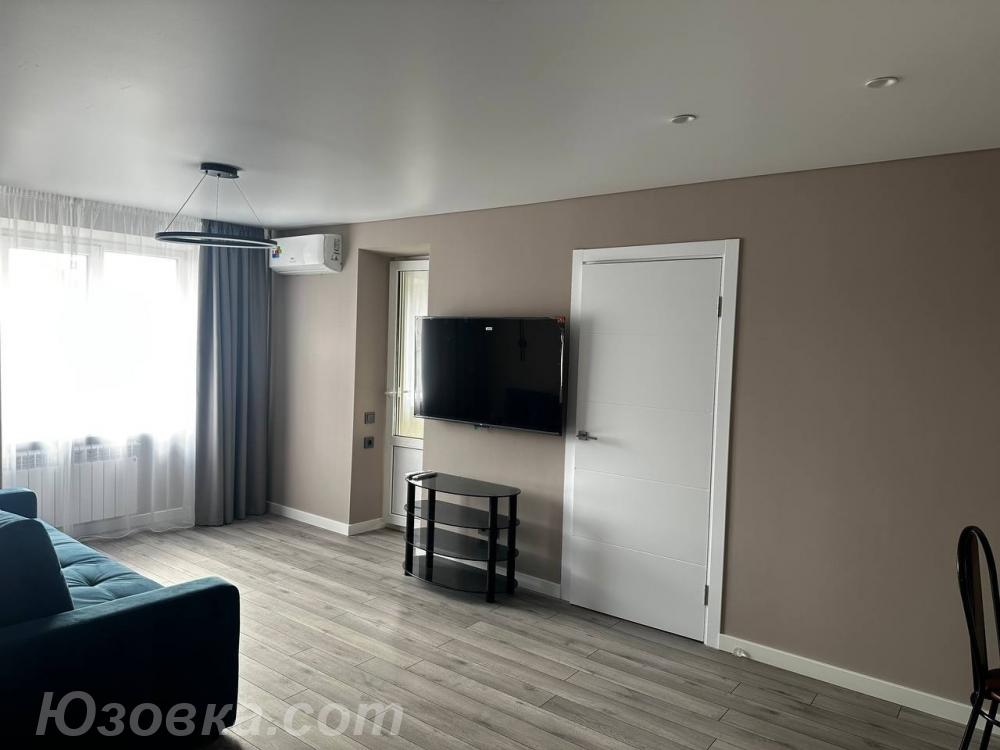 1-комн. квартира, 38м², с мебелью, 2/6 эт., ДОНЕЦК