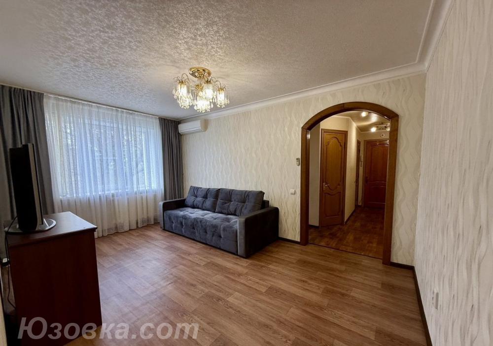 3-комн. квартира, 62м², с мебелью, 4/5 эт., ДОНЕЦК