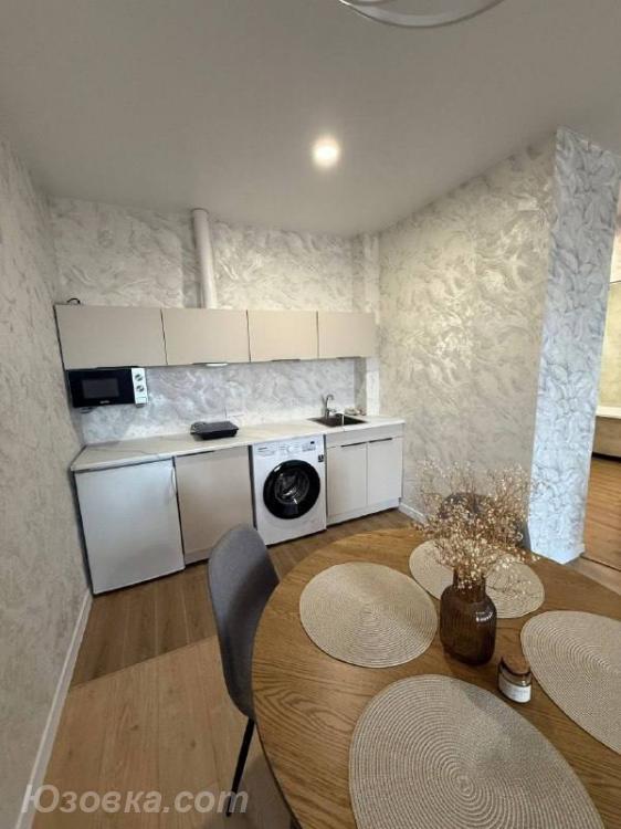 2-комн. квартира, 46м², с мебелью, 3/9 эт., ДОНЕЦК
