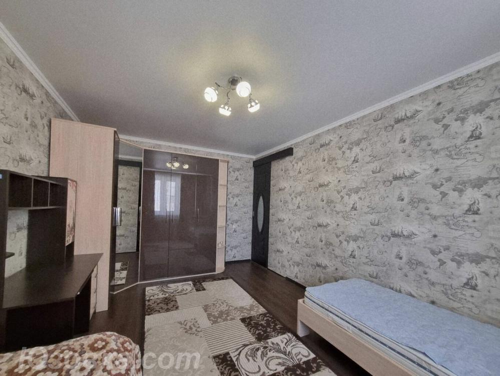 3-комн. квартира, 89м², с мебелью, 6/9 эт., ДОНЕЦК