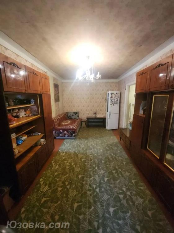 2-комн. квартира, 45 м², вторичка, 1/5 эт.