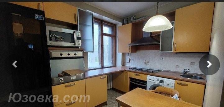 4-комн. квартира, 92 м², вторичка, 4/4 эт.