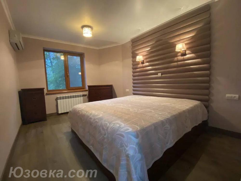 4-комн. квартира, 93 м², вторичка, 2/9 эт., ДОНЕЦК