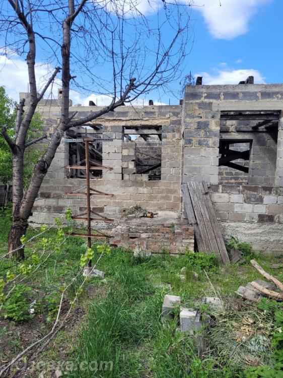 Дом , 100 м², на участке 4,0 сот.